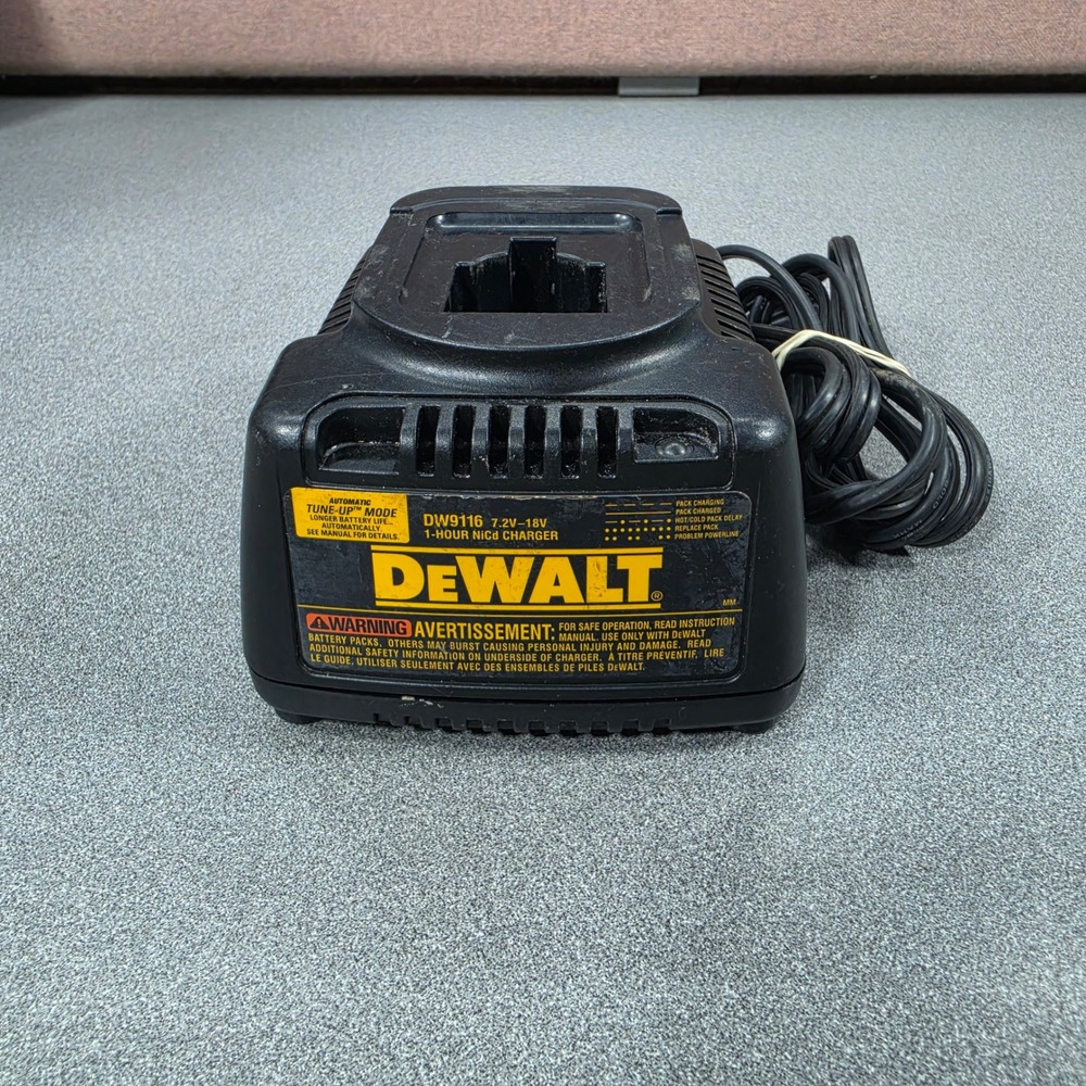 DeWalt Battery Charger Unisex OS Black Good DW9116 7.2V-18V NiCd 1-Hour Rapid
